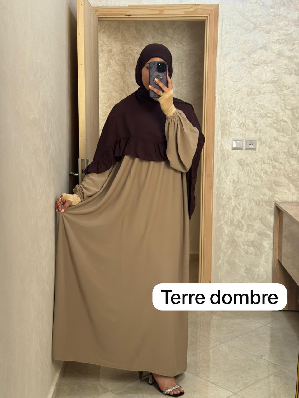 موديل عنبر يتكون من قطعه واحده بتوب كريب روزا 